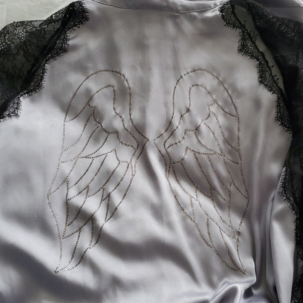 V.S. Angel Robe